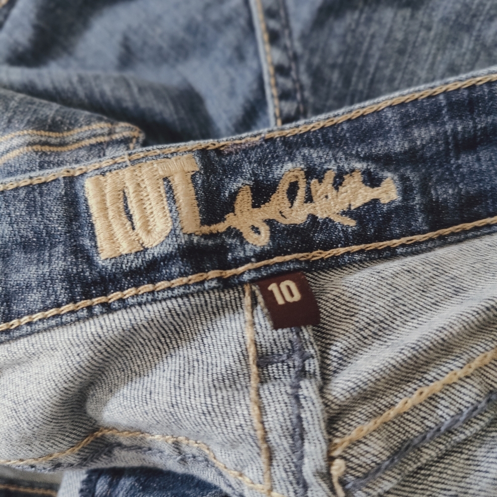 Kut from the Kloth Denim Blue Women's Shorts - Picture 3 of 5